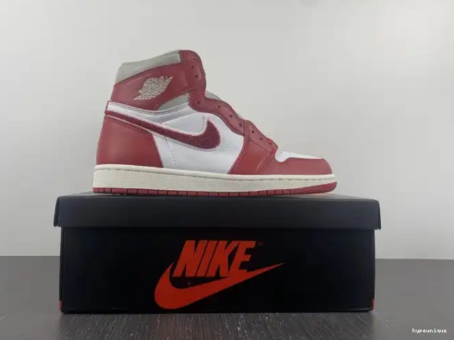 HYPE High Chenille Jordan DJ4891-061 OG 1 (W) Newstalgia 0408